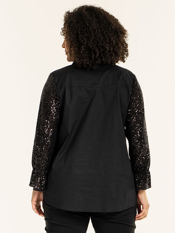 THARA - Plus Size Skjorte fra Studio