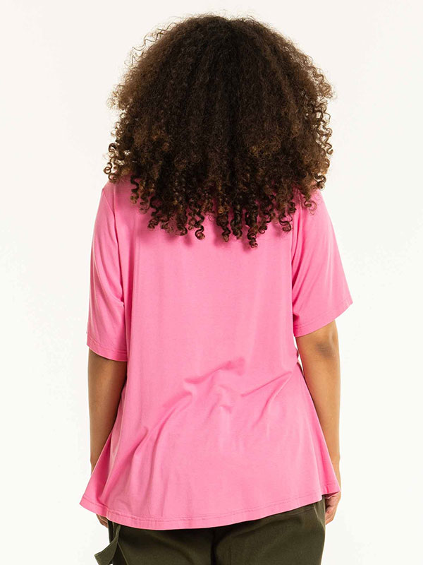 BELLA - Plus Size T-shirt fra Studio