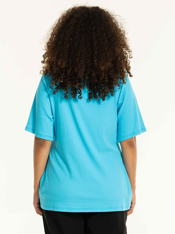 BETRI - Plus Size Bluse fra Studio