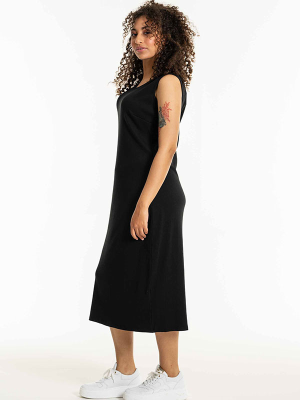 DOLLY - Plus Size Kjole fra Studio