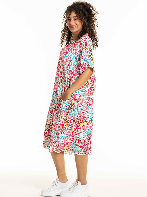 SALLY - Plus Size Kjole fra Studio