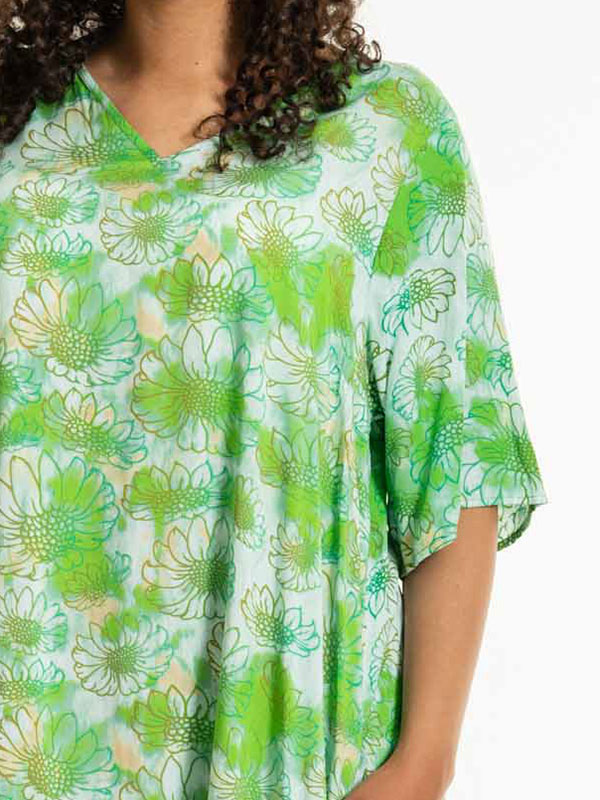 SOLVEJ - Plus Size Kjole fra Studio