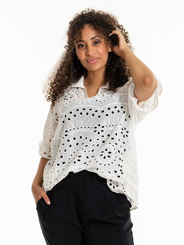 DITTA - Plus Size Bluse fra Studio