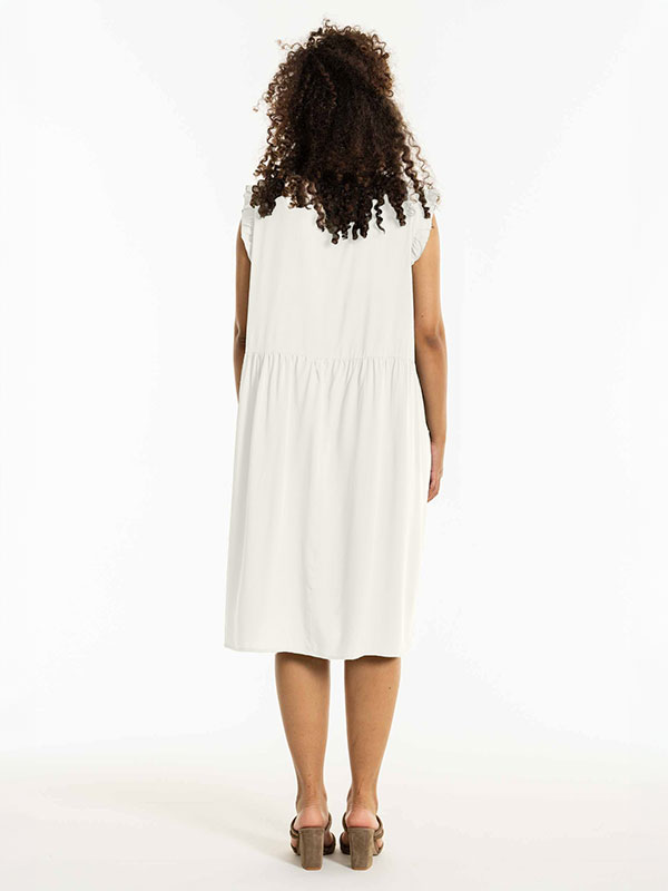 DUSINE - Plus Size Kjole fra Studio