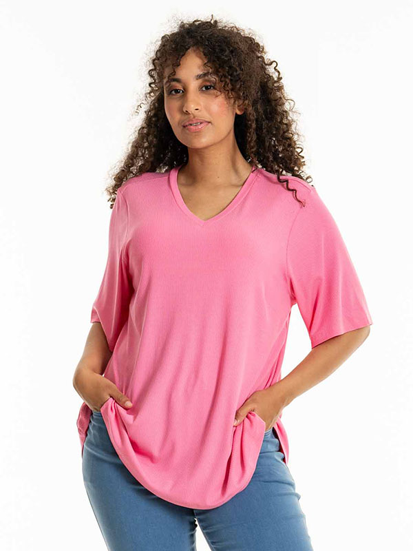 LYKKE - Plus Size T-shirt fra Studio