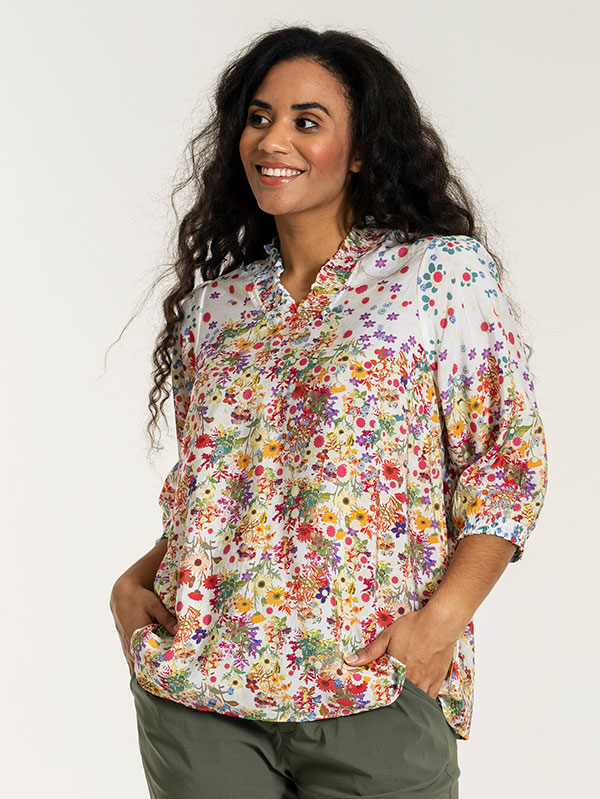 FREDERIKKE - Plus Size Bluse fra Studio