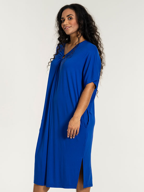 FRIEDA - Plus Size Kjole fra Studio