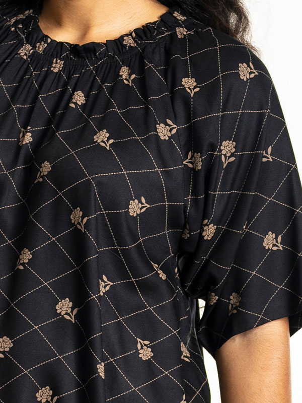 LENI - Plus Size Bluse fra Studio
