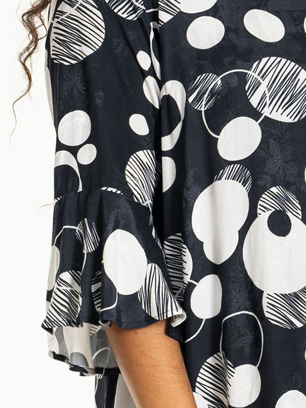 GULLAN - Plus Size Kjole fra Studio