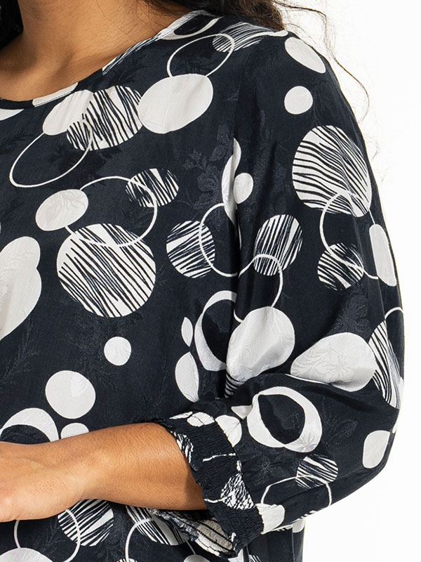 THERESA - Plus Size Bluse fra Studio
