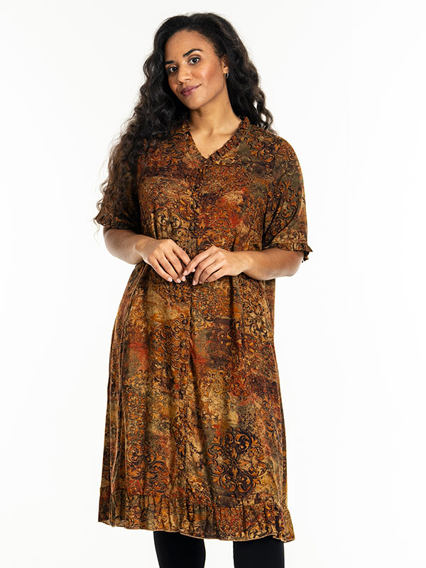 SALLY - Plus Size Kjole fra Studio