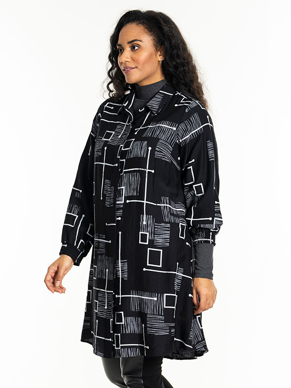 EMILIE - Plus Size Tunika fra Studio