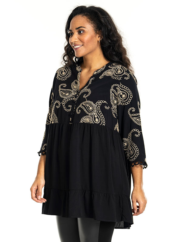 GILSA - Plus Size Tunika fra Studio