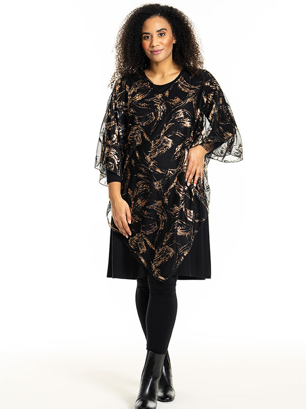 HANNI - Plus Size Kjole fra Studio
