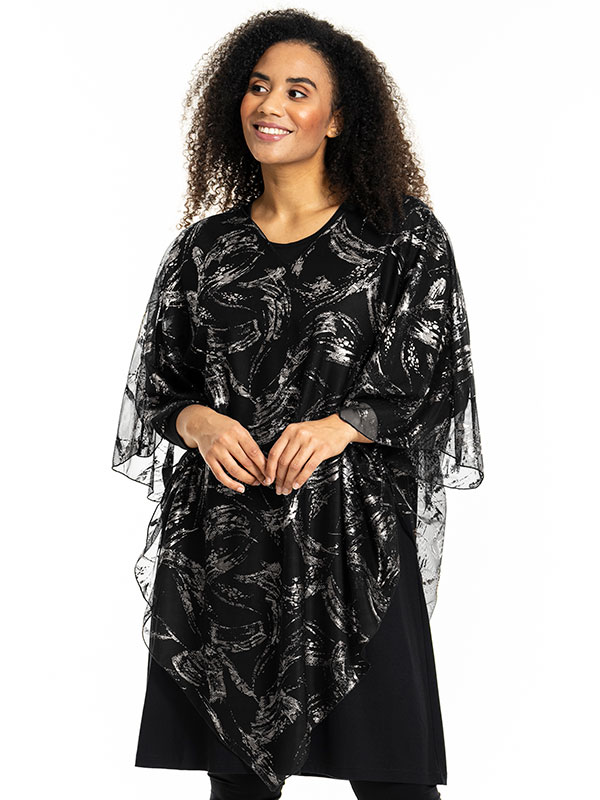 HANNI - Plus Size Kjole fra Studio