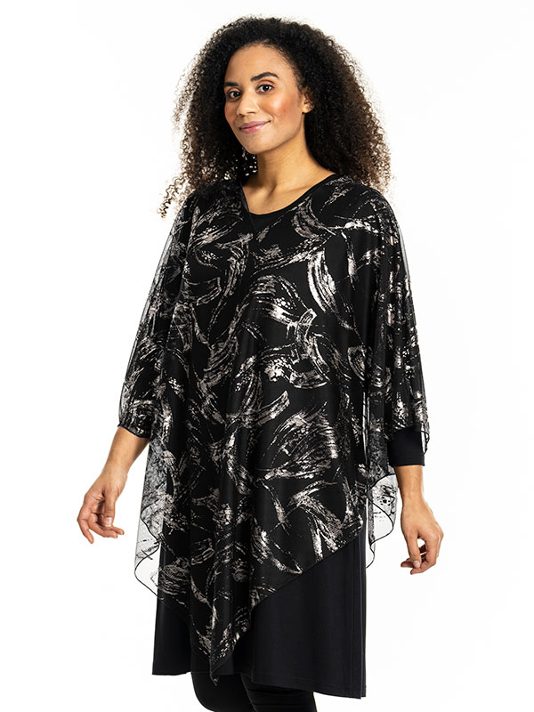 HANNI - Plus Size Kjole fra Studio