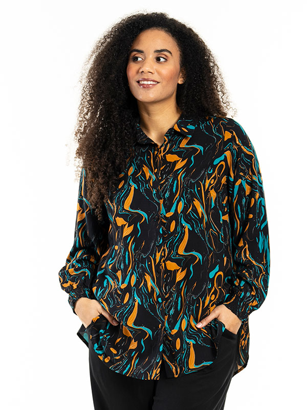 BITTA - Plus Size Skjorte fra Studio