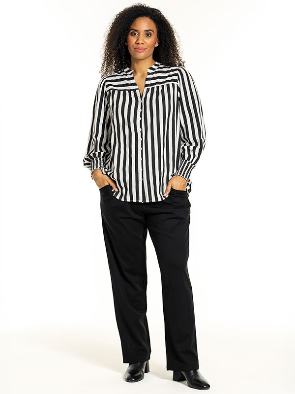 IRKA - Plus Size Skjorte fra Studio