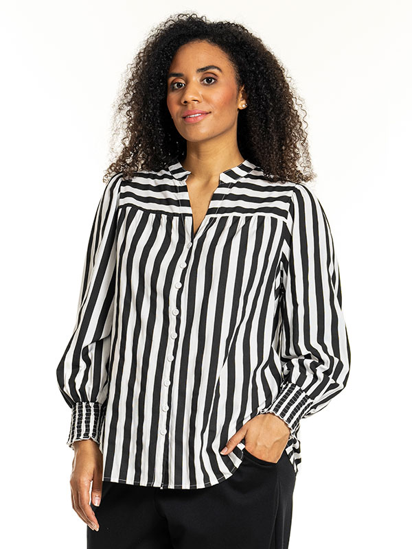 IRKA - Plus Size Skjorte fra Studio