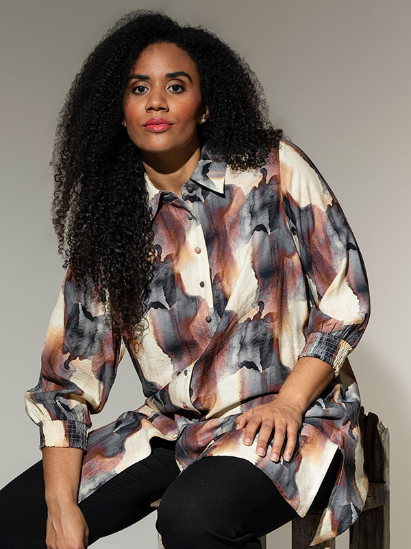 EMILIE - Plus Size Skjorte fra Studio