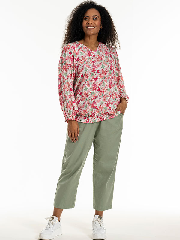 AUGUSTA - Plus Size Bluse fra Studio