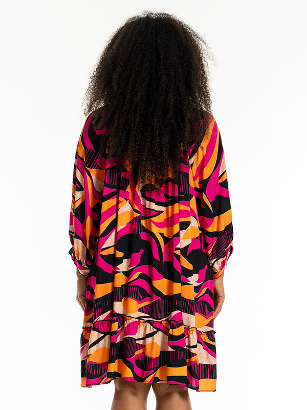 JEANETT - Plus Size Kjole fra Studio