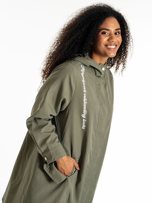JONA - Plus Size Frakk fra Studio