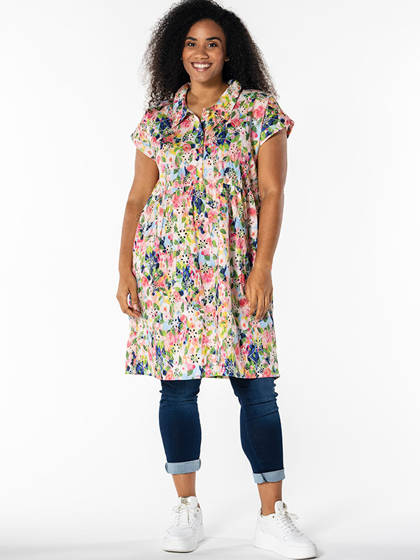 LISE - Plus Size Kjole fra Studio
