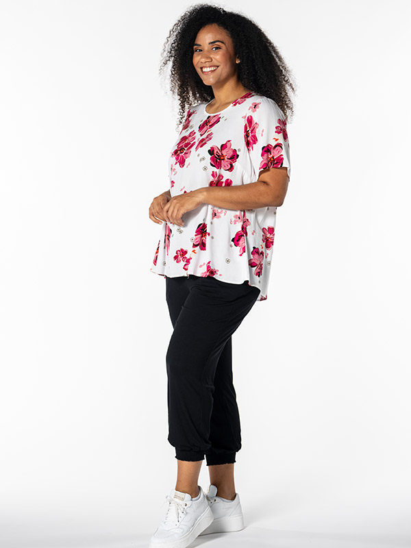 KIMMA - Plus Size T-shirt fra Studio