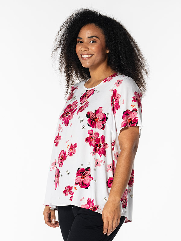 KIMMA - Plus Size T-shirt fra Studio