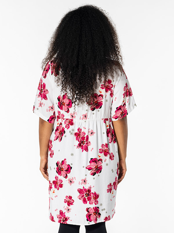LISE - Plus Size Kjole fra Studio