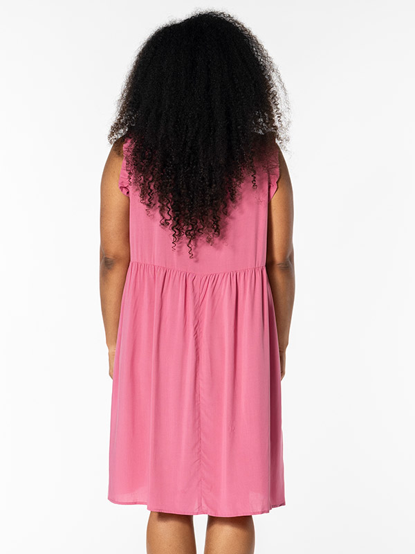 DUSINE - Plus Size Kjole fra Studio