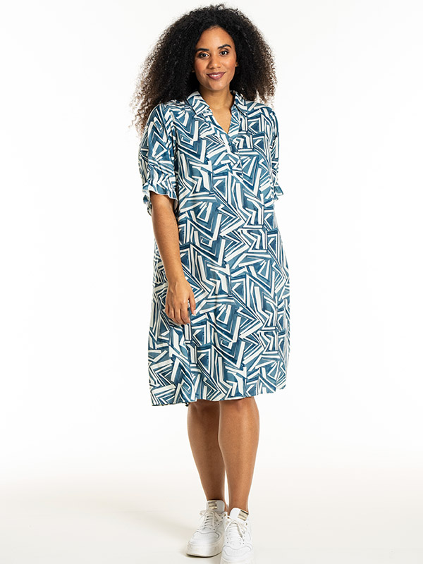 GUNDA - Plus Size Kjole fra Studio