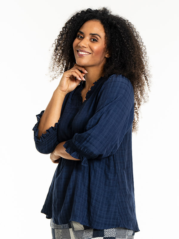 FEODORA - Plus Size Bluse fra Studio