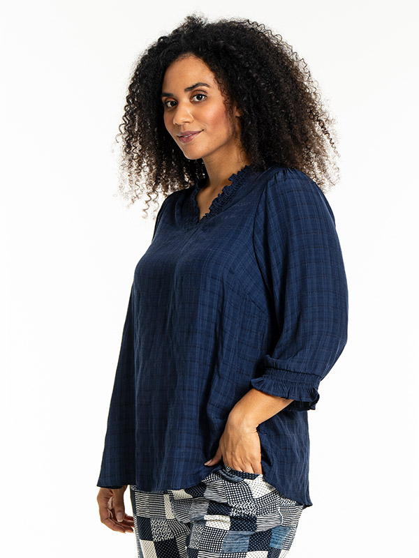 FEODORA - Plus Size Bluse fra Studio