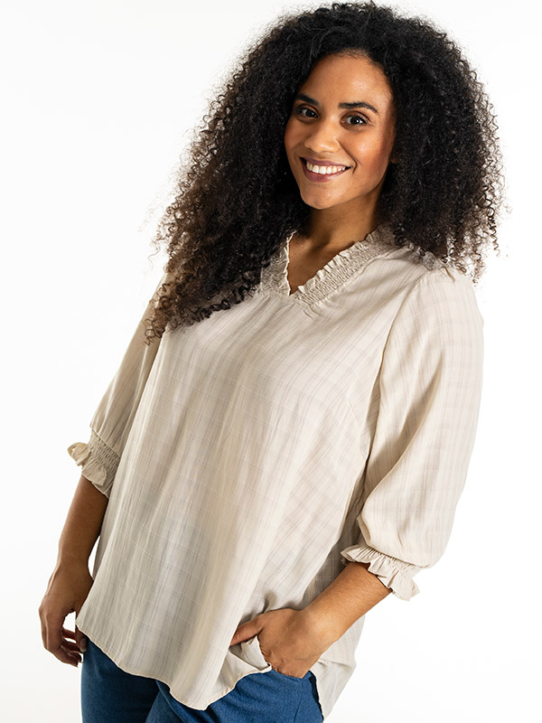 FEODORA - Plus Size Bluse fra Studio