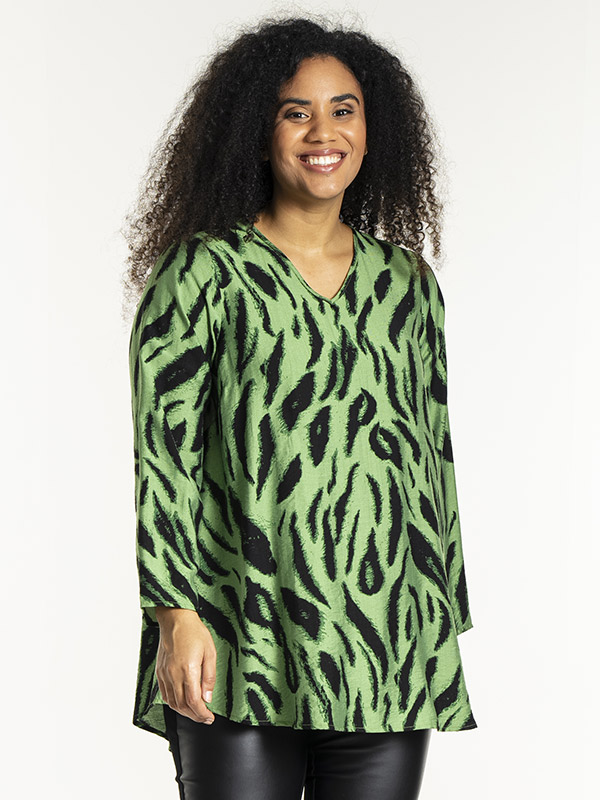 BERIT - Plus Size Bluse fra Studio