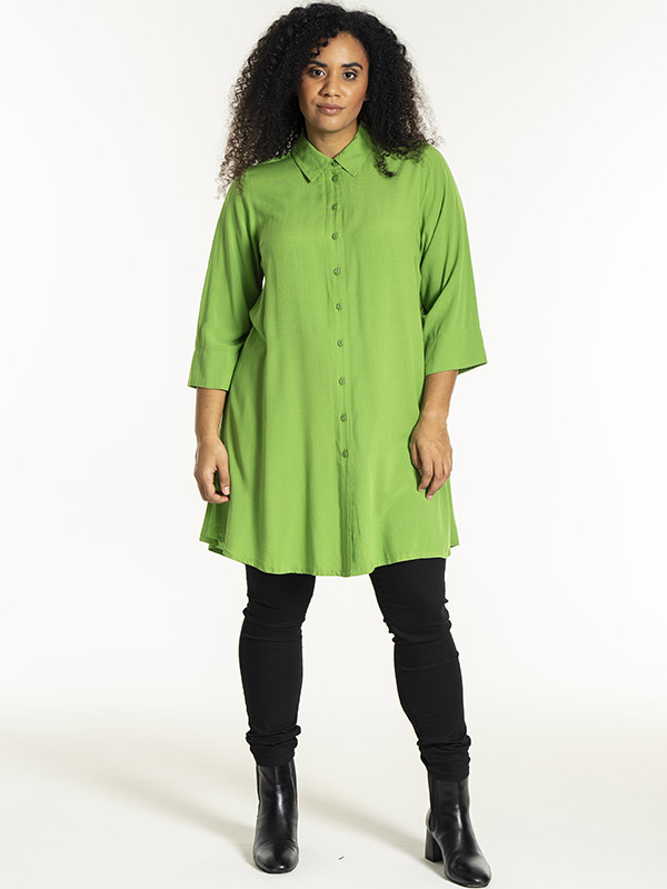 EMILIE - Plus Size Skjorte fra Studio