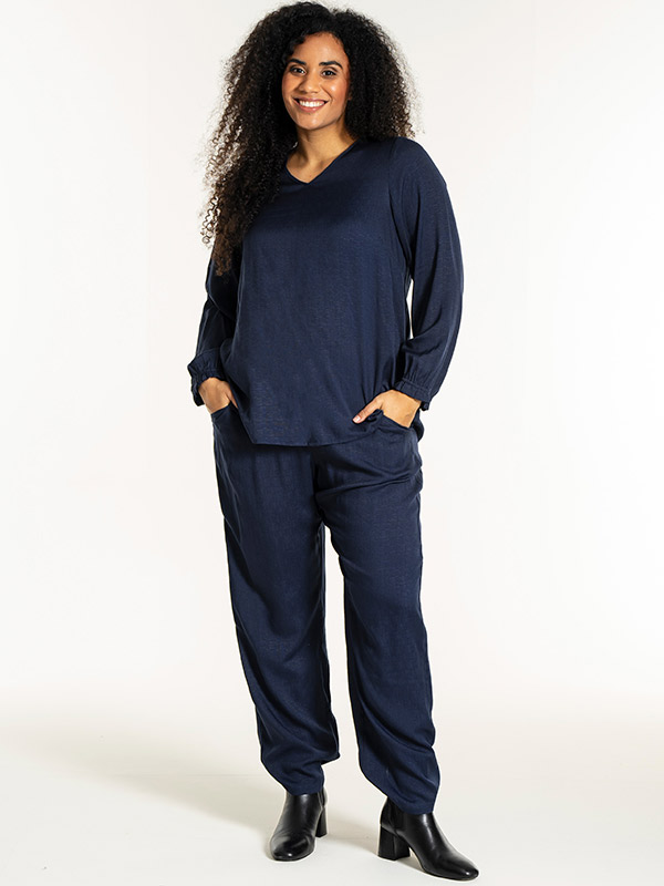 NALANI - Plus Size Bluse fra Studio