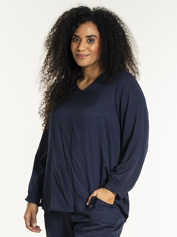 NALANI - Plus Size Bluse fra Studio