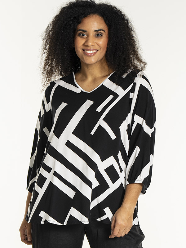 EMMY - Plus Size Bluse fra Studio