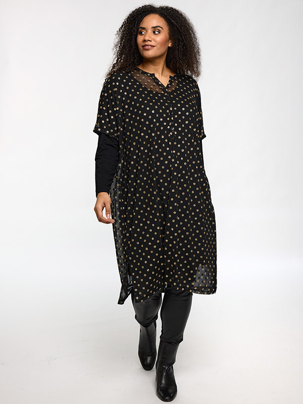 SALMA - Plus Size Kjole fra Studio