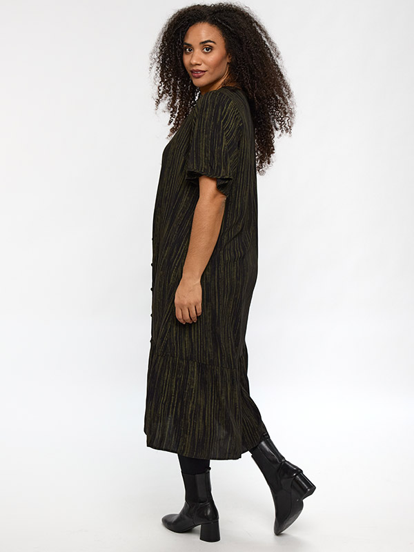 SNADINE - Plus Size Kjole fra Studio