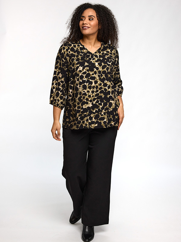SEMMY - Plus Size Bluse fra Studio
