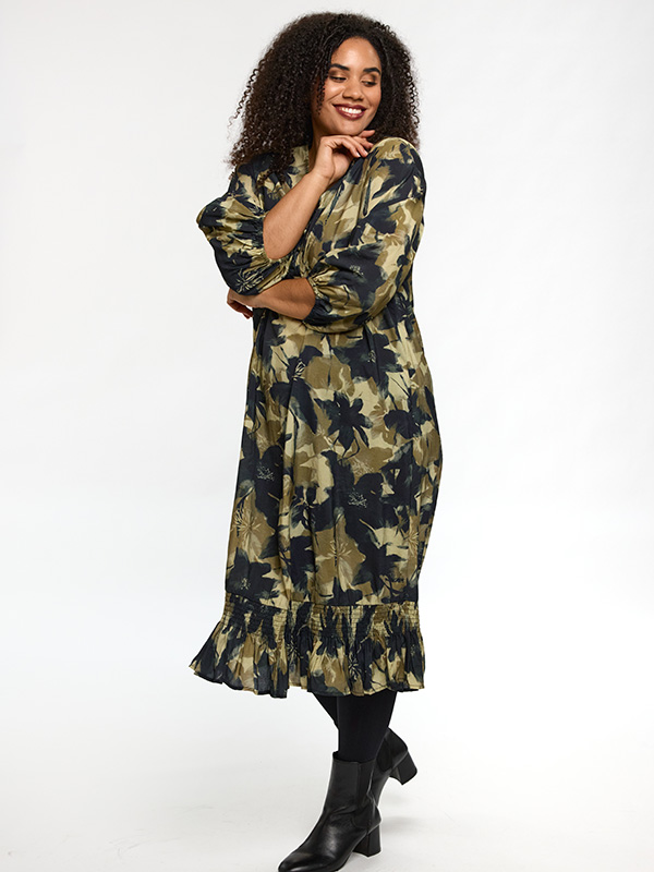 SANITA - Plus Size Kjole fra Studio