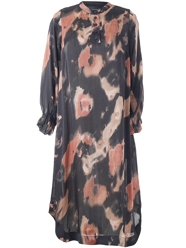 SCECILIE - Plus Size Kjole fra Studio