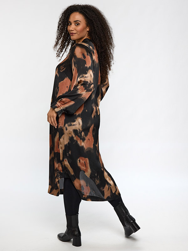 SCECILIE - Plus Size Kjole fra Studio