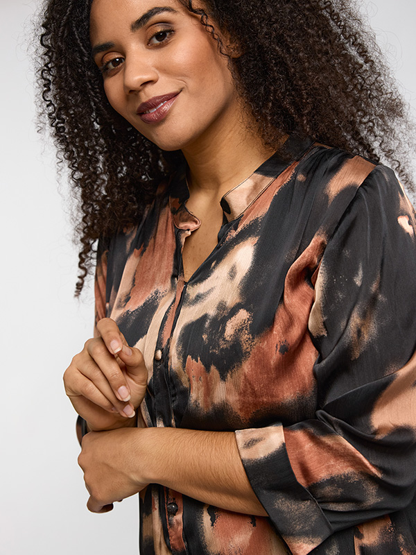 SCHARLOTTE - Plus Size Skjorte fra Studio