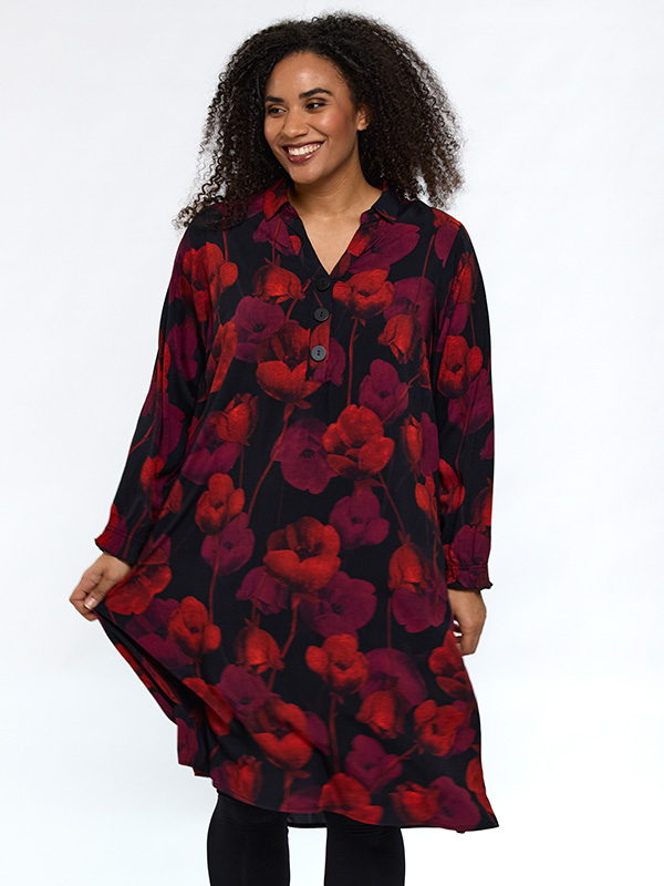 SGUNDA - Plus Size Kjole fra Studio