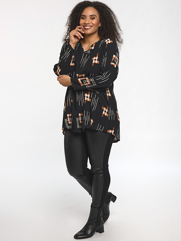SBERIT - Plus Size Bluse fra Studio